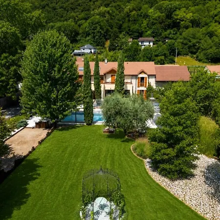 L'ecrin Des Granges Bed and Breakfast Culoz
